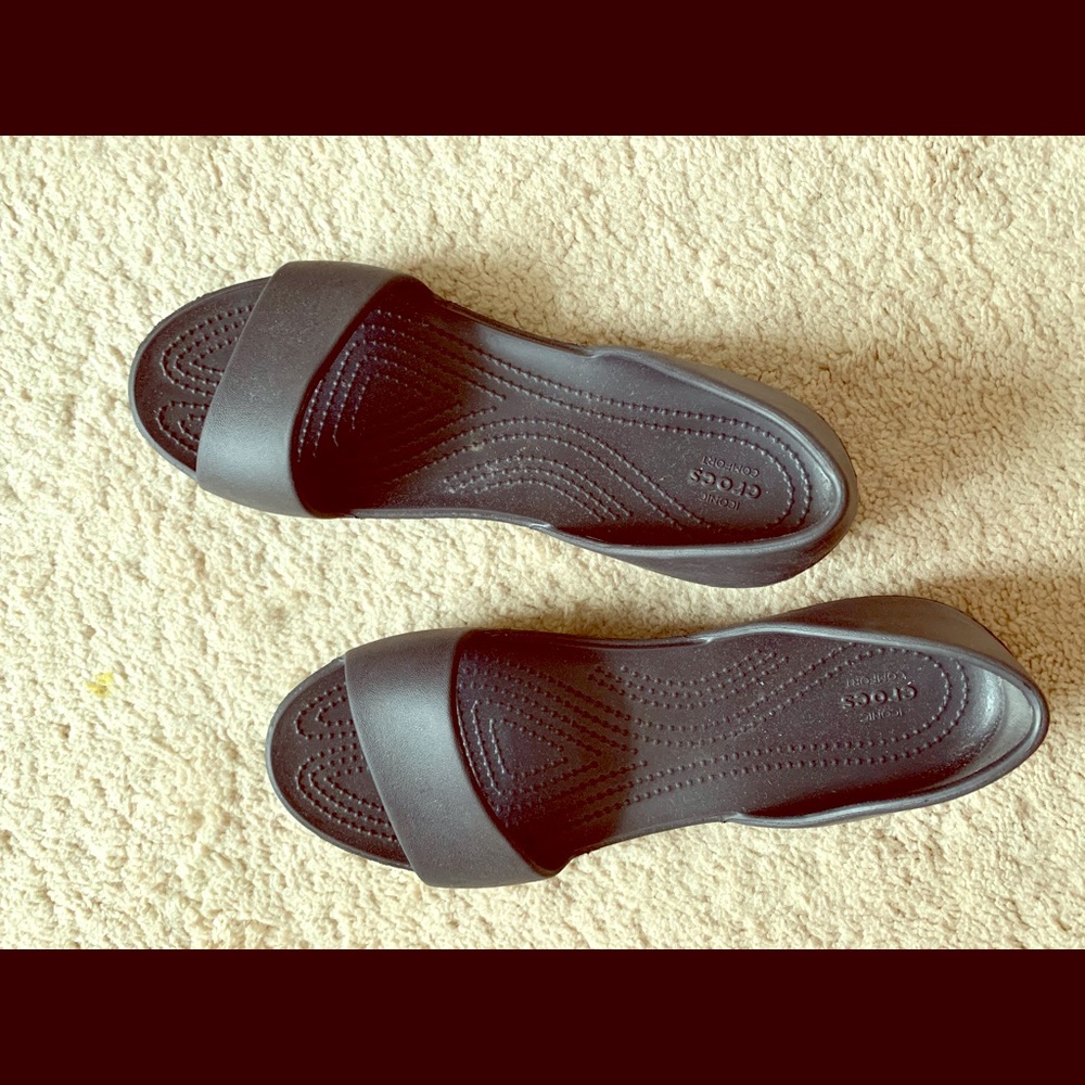 Size 8 Crocs Lina D’orsay flats